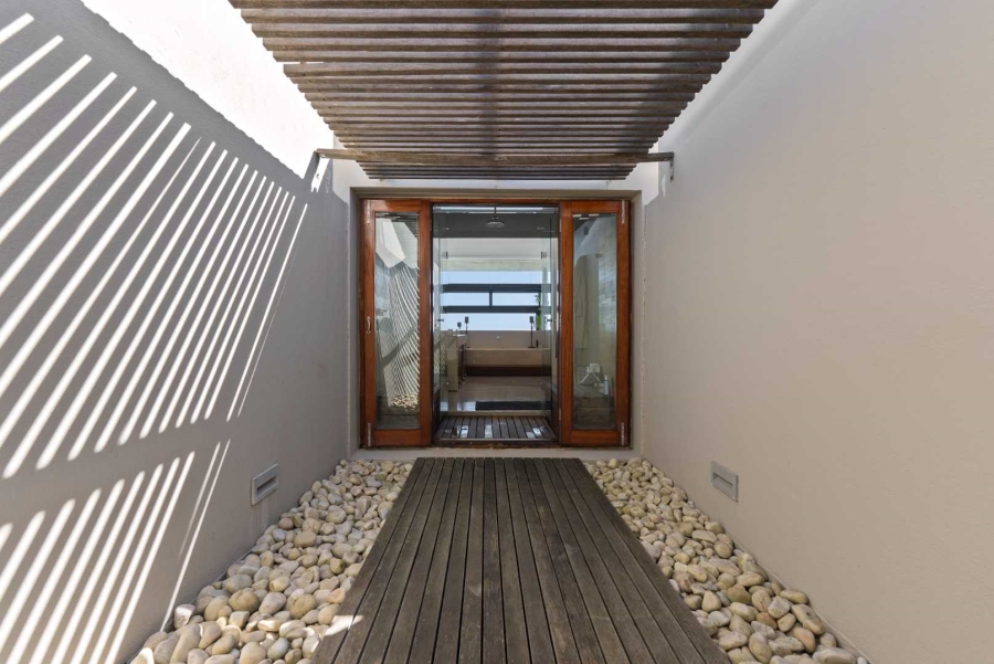 3 Bedroom Property for Sale in Camps Bay Western Cape